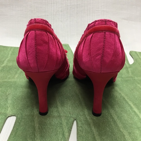 Pulse New Darling Hot Pink Color Heels - Picture 7 of 9